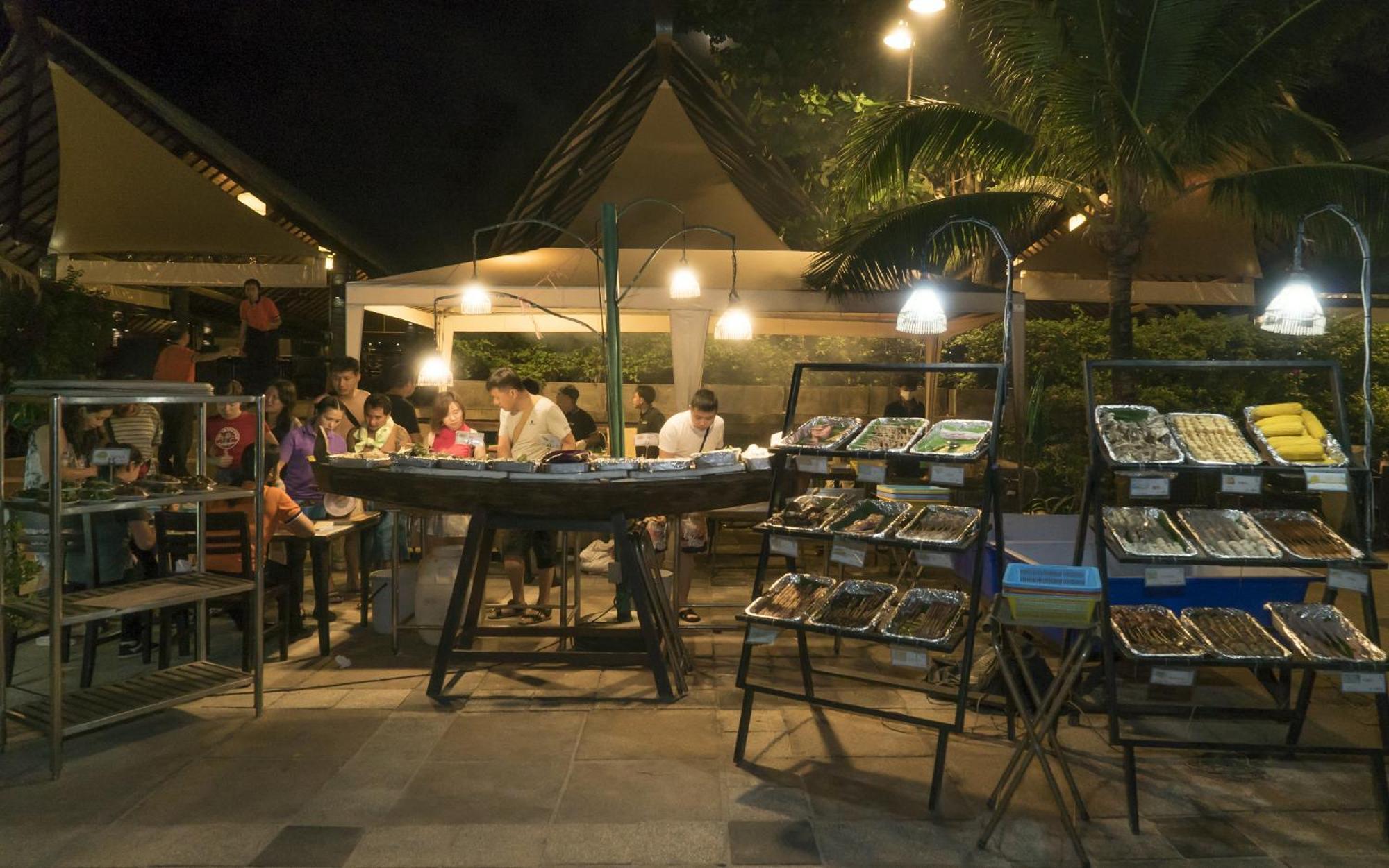 Blue Bay Resort - Access To Pool And Beach-Phuket & Krabi Ko Yao Yai Exterior photo A restaurant in Batam