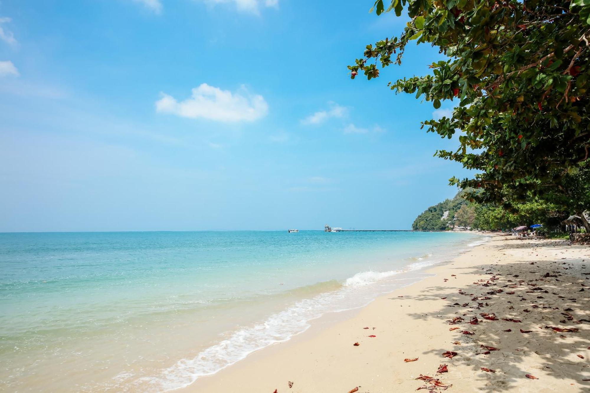 Blue Bay Resort - Access To Pool And Beach-Phuket & Krabi Ko Yao Yai Exterior photo Beach in Phuket