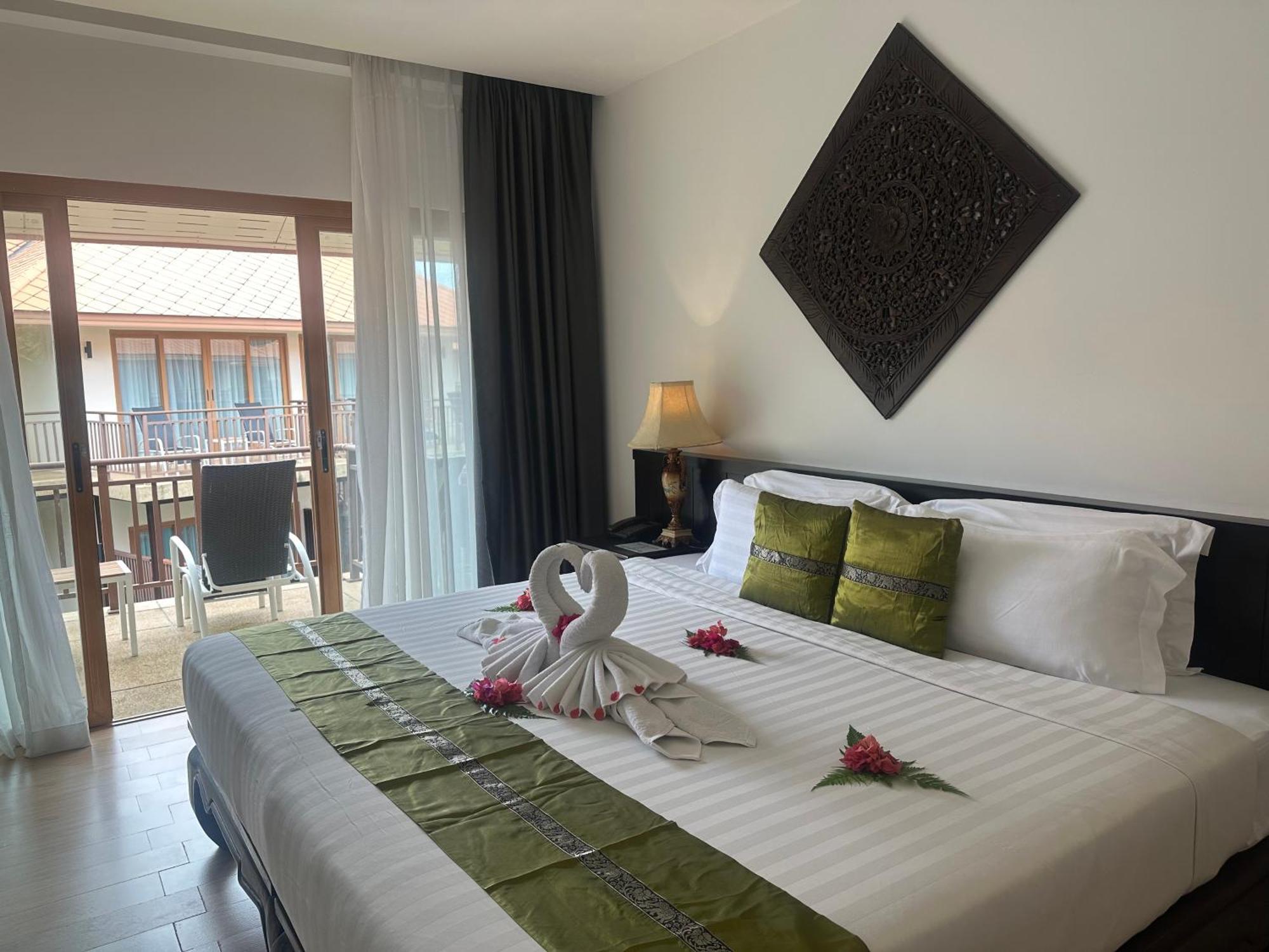 Blue Bay Resort - Access To Pool And Beach-Phuket & Krabi Ko Yao Yai Exterior photo A bedroom at the hotel