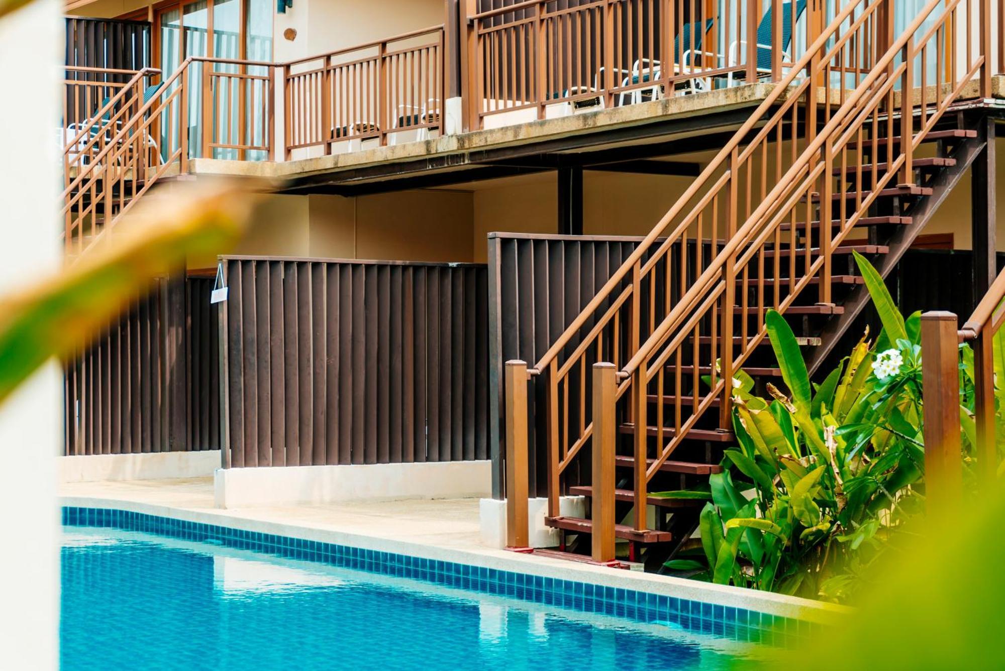 Blue Bay Resort - Access To Pool And Beach-Phuket & Krabi Ko Yao Yai Exterior photo The swimming pool at the hotel